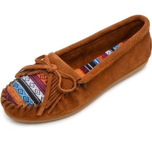 **SOLD** Minnetonka Women’s Kitty Hardsole Moccasins